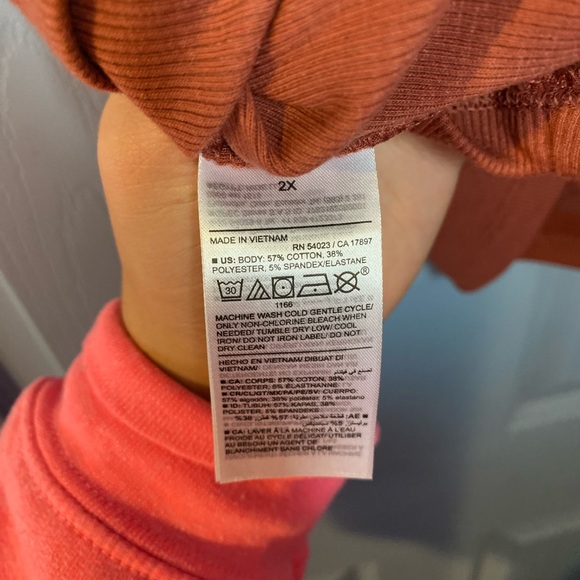 Old navy Rib knit tank top - Picture 8 of 8